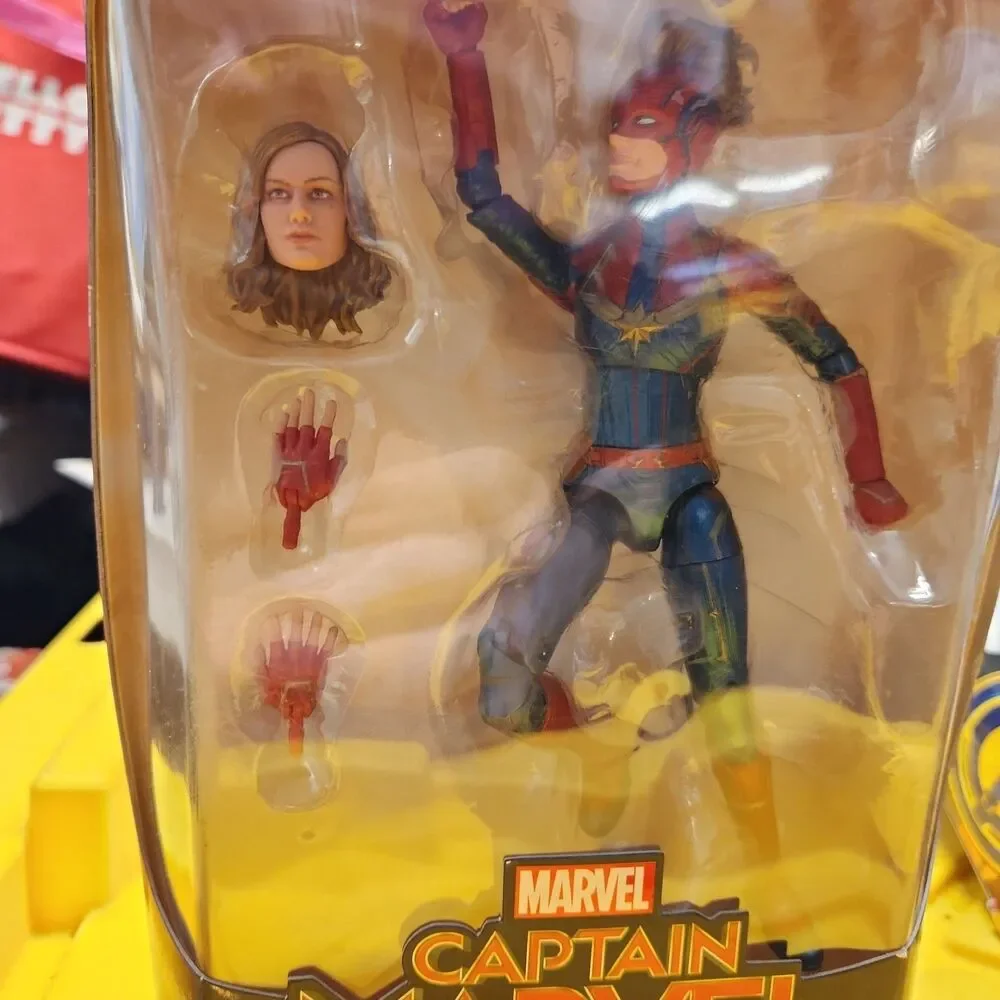 Brand NEW Marvel Legends Kree Sentry Captain Marvel 6" Action Figure BAF - Picture 2 of 5